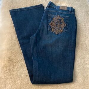 🔥VERY RARE Walt Disney World Disney Parks Mid-Rise Boot Cut Jeans, Size 6👖